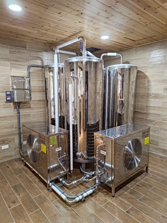 全勝熱泵台北靈嚴山寺(雙溪小築)RB-8KCG熱泵熱水器安裝實例 — 專業施工實績