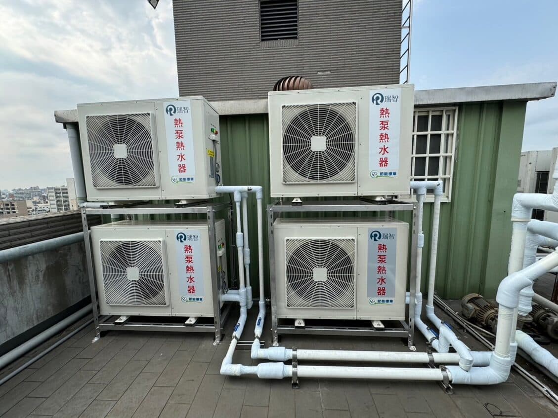 全勝熱泵奇異果快捷旅店AN-102AE熱泵熱水器安裝實例 — 專業施工實績