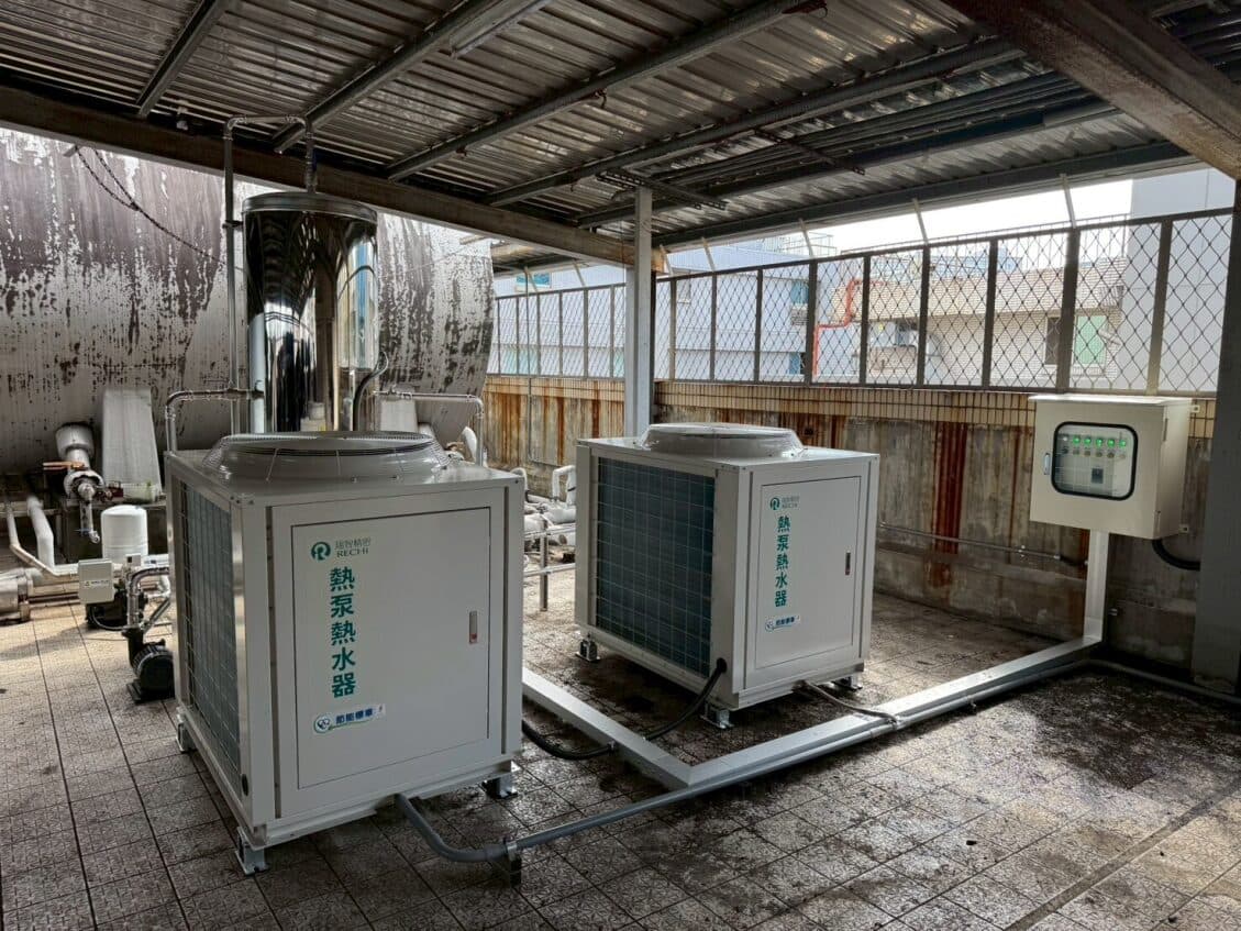 全勝熱泵微星科技AN-32AAE熱泵熱水器安裝實例 — 專業施工實績