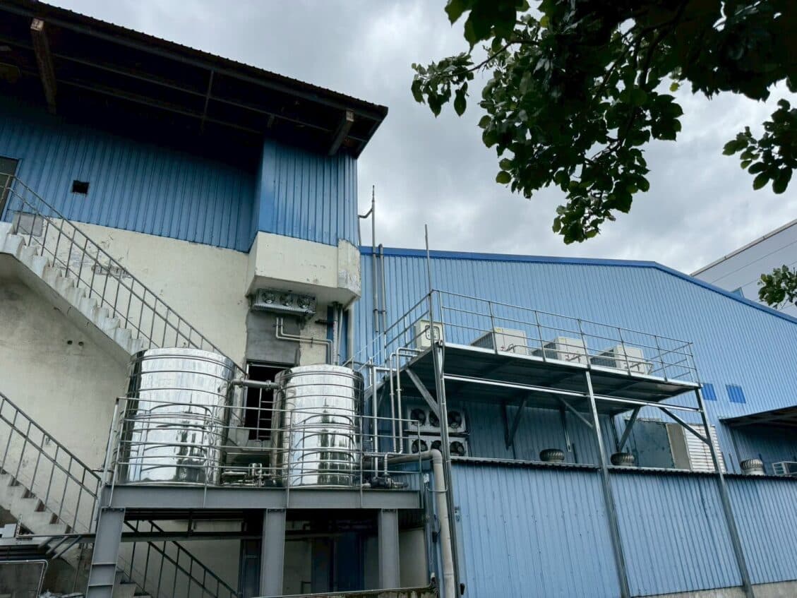 全勝熱泵昌宏食品AN-32AAE熱泵熱水器安裝實例 — 專業施工實績