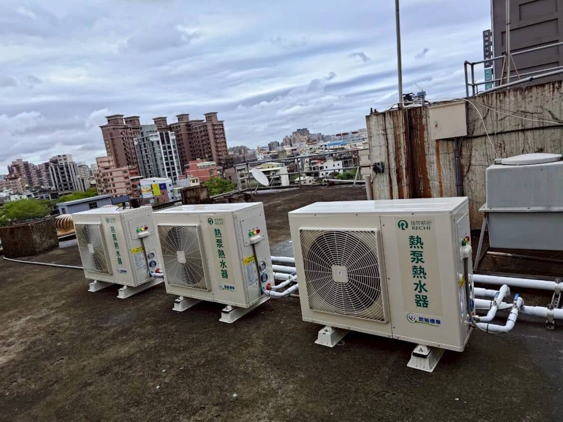 全勝熱泵賓士旅館AN-102AE熱泵熱水器安裝實例 — 專業施工實績